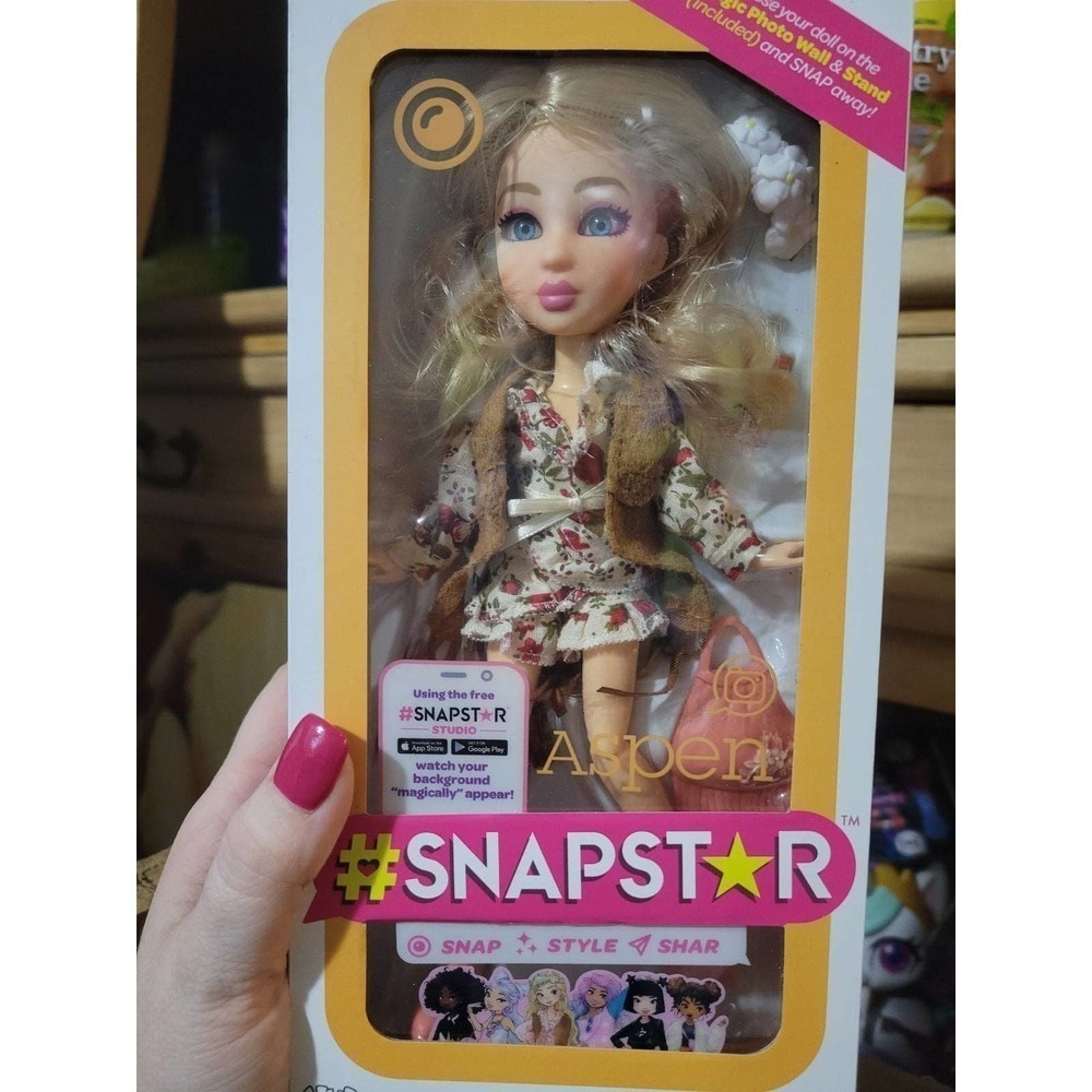 Aspen snapstar Doll